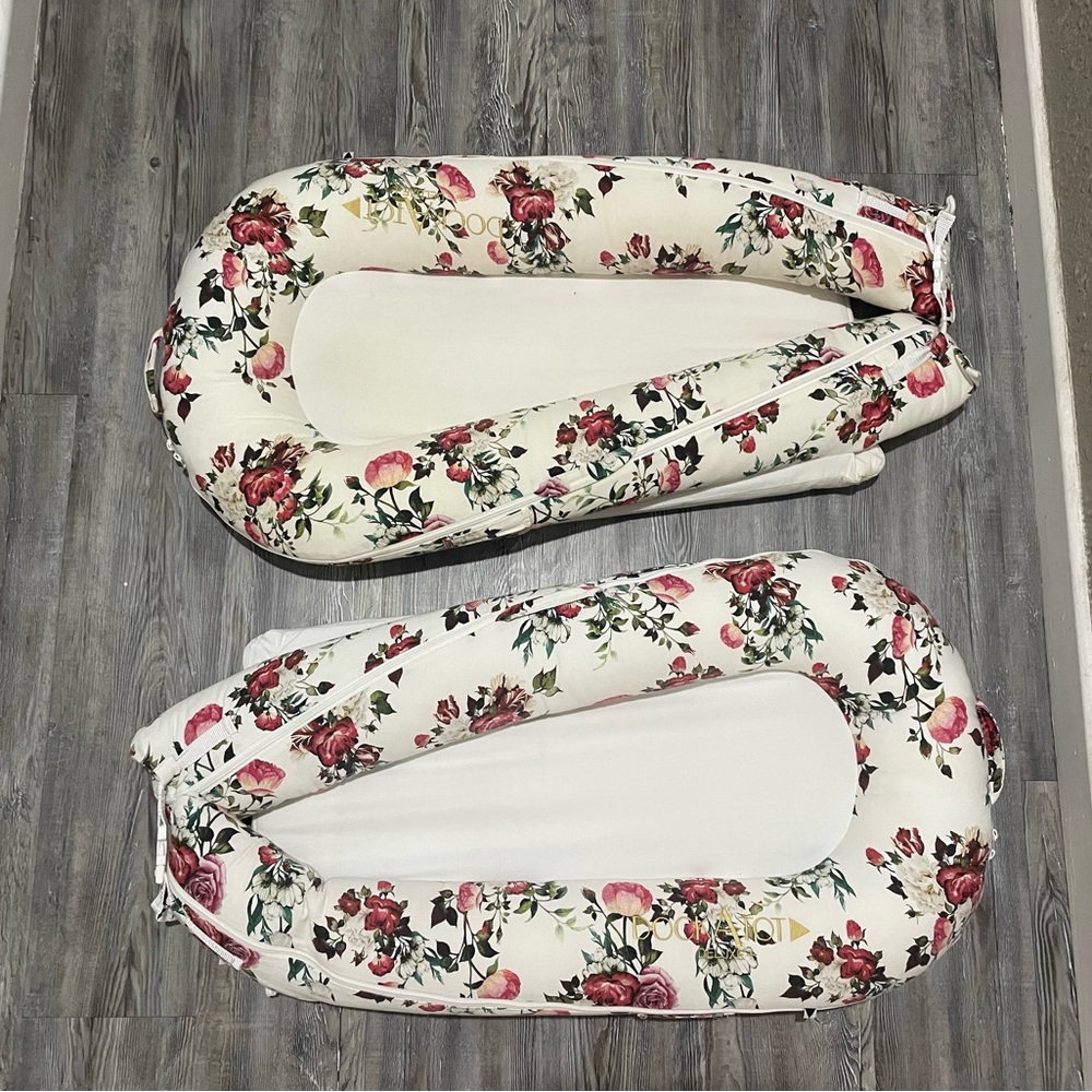 DockATot Deluxe Plus - La Vie en Rose